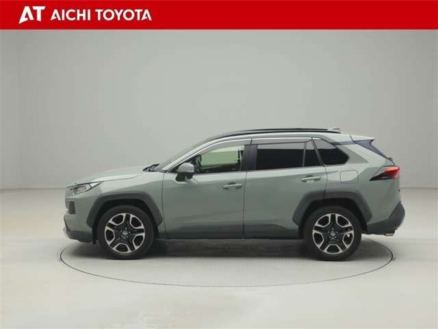 RAV42.0 アドベンチャー 4WD