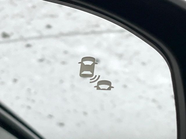 �y�u���C���h�X�|�b�g�C���t�H���[�V�����z���s���A�h�A�~���[�̎��p�ɂȂ�₷���ӏ��Ɍ㑱�Ԃ��ڋ߂���ƃT�C�h�~���[�t�߂Ɍx����\���A�h���C�o�[�ɒ��ӊ��N�����Ă���܂��B