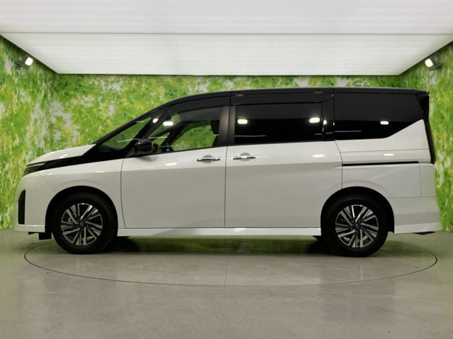 セレナ1.4 e-POWER ハイウェイスターV