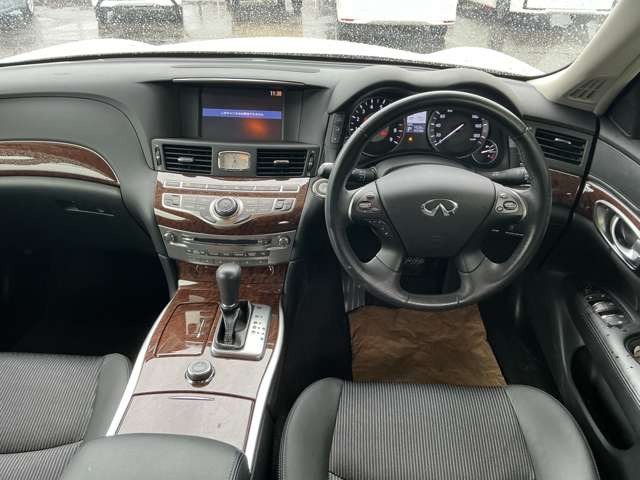 フーガ2.5 250GT Aパッケージ