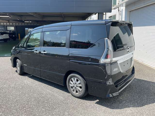 セレナ1.2 e-POWER ハイウェイスターV