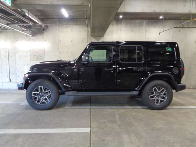 ラングラーアンリミテッド サハラ 4WD