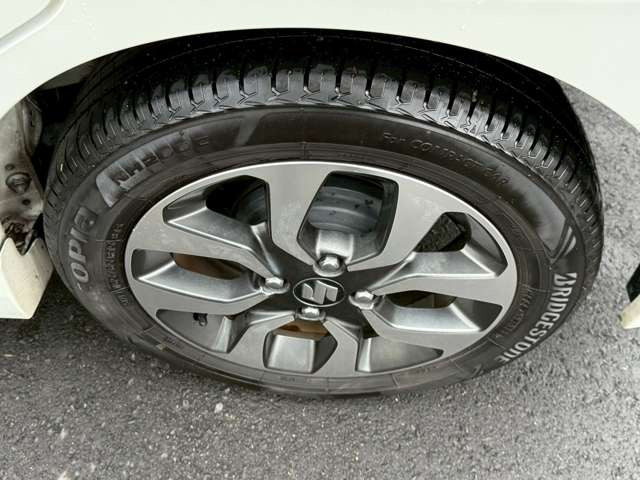 �C�ɂȂ邨�Ԃ�����܂�����E�̓d�b�ԍ����璼�ڂ��X�ɂ��₢���킹���������B�x�����@����ԗ����A��Ԃ܂łȂ�ł������������Ē����܂��B�X�^�b�t�ꓯ���A�����҂����Ă���܂��B