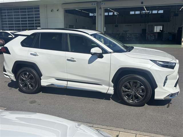 RAV42.5 ハイブリッド G E-Four 4WD