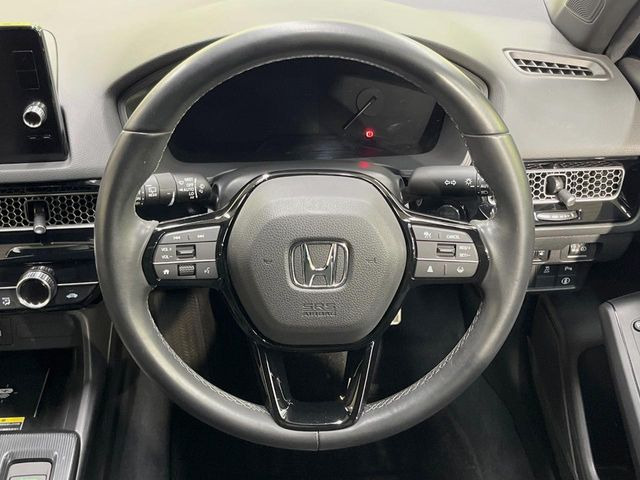 �y�����v�����X�e�A�����O�z�㎿�Ȋv���g�p���邱�ƂŁA��ɂ����������݂ƂĂ��^�]���₷���n���h���ł���