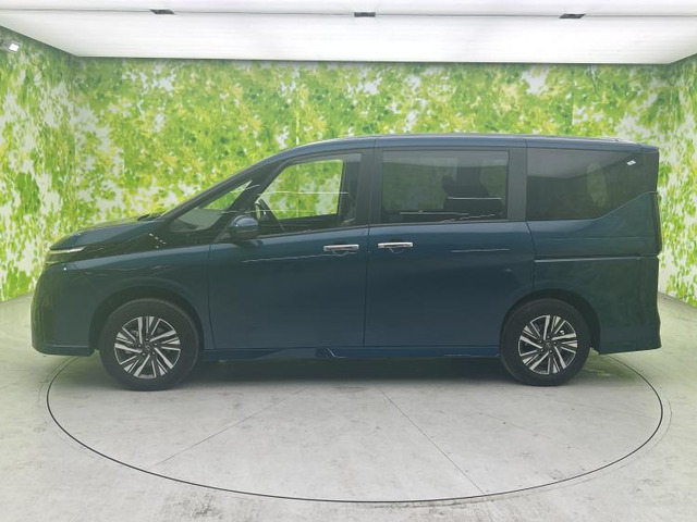 セレナ2.0 ハイウェイスターV 4WD