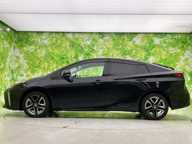 プリウス1.8 A プレミアム ツーリングセレクション