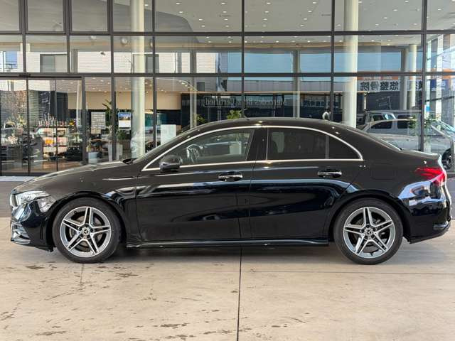 AクラスセダンA180