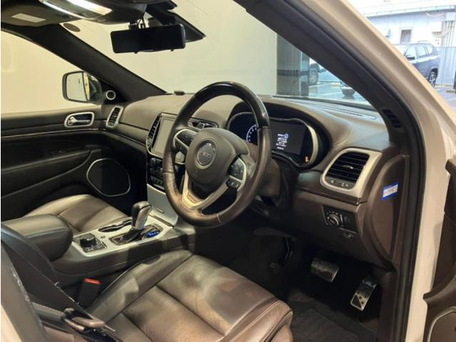 グランドチェロキーサミット 4WD