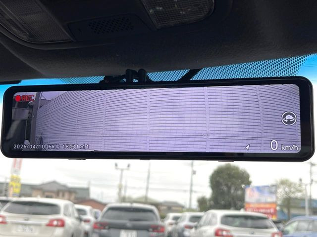 �y�f�W�^���C���i�[�~���[�z��Ȃ̑傫�ȉו��⓯��҂Ō�����m�F���Â炢���ł����S!�J�������B�e�����ԗ�����̉f�������[���~���[���ɕ\���B�N���A�Ȏ��E�ŏ󋵂̊m�F���\�ł�!