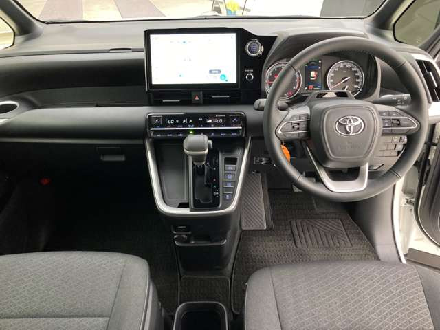 ヴォクシー2.0 S-G ウェルキャブ サイドリフトアップチルトシート