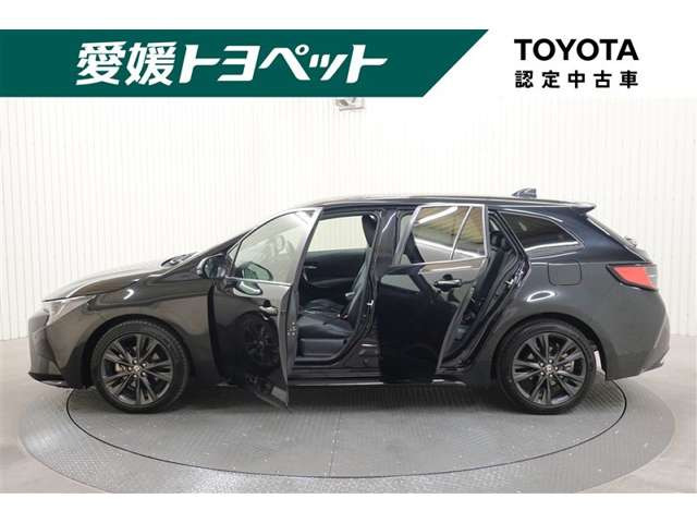 カローラツーリング1.8 ハイブリッド W×B