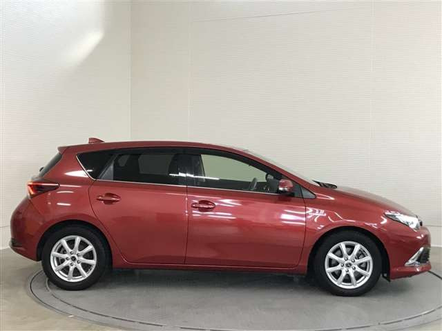 オーリス1.8 ハイブリッド