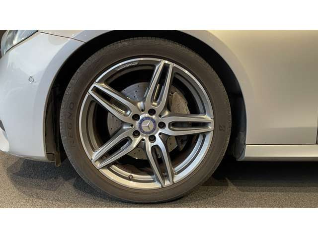 EクラスE200 アバンギャルド スポーツ