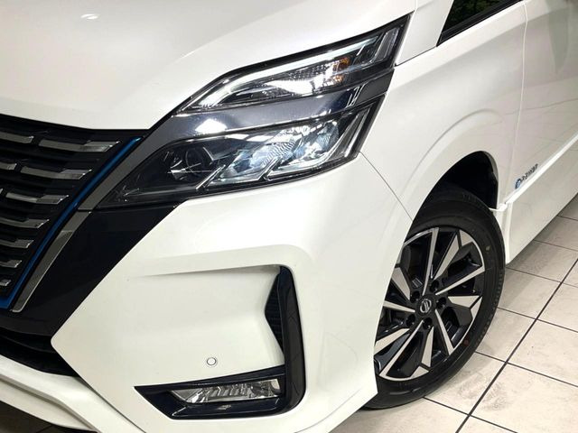 �yLED�w�b�h���C�g�z���V����ԑ��s�����ǍD�Ȏ��E���m�ۂ����S���ĉ^�]�ł��鍂�P�xLED�w�b�h���C�g�𑕔�!�_�����x�������A����d�͂��}�����Ă��܂��B