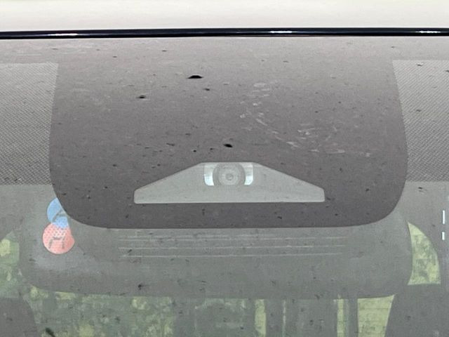 �y�g���^�Z�[�t�e�B�Z���X�z���s���ɑO���̎ԗ�����F�����A�Փ˂������Ȏ��͌x��ƃu���[�L�ŏՓˉ���Ɣ�Q�y�����A�V�X�g�B�����S�Ƀh���C�u�����y���݂��������܂��B