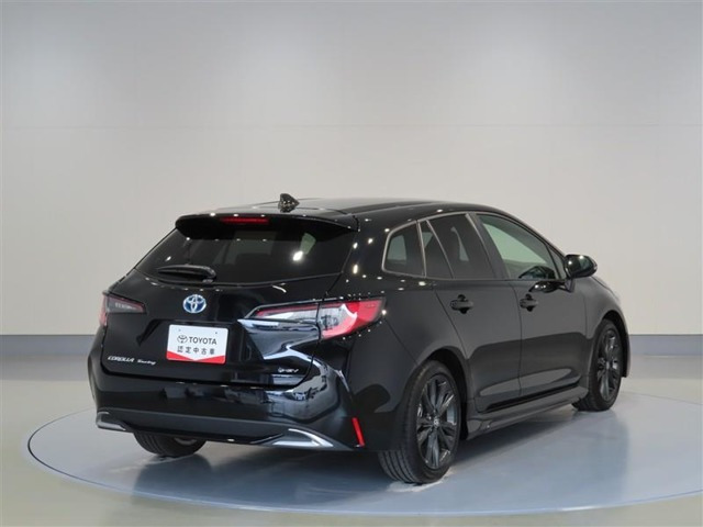 カローラツーリング1.8 ハイブリッド W×B