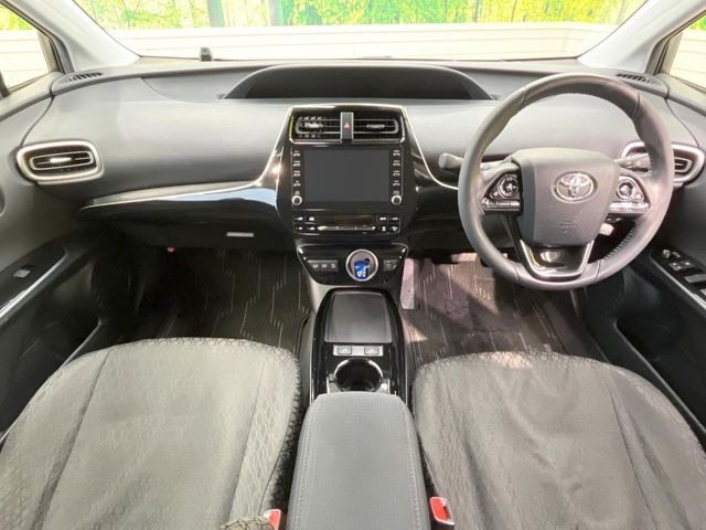 プリウスPHV1.8 A