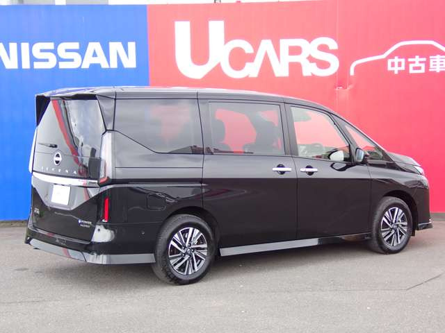 セレナ1.4 e-4ORCE ハイウェイスターV 4WD