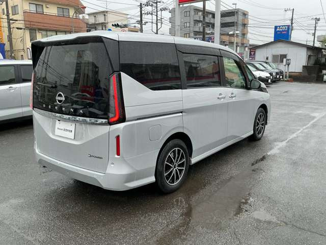 セレナ1.4 e-POWER X