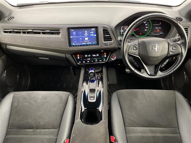 ヴェゼル1.5 ハイブリッド RS ホンダセンシング