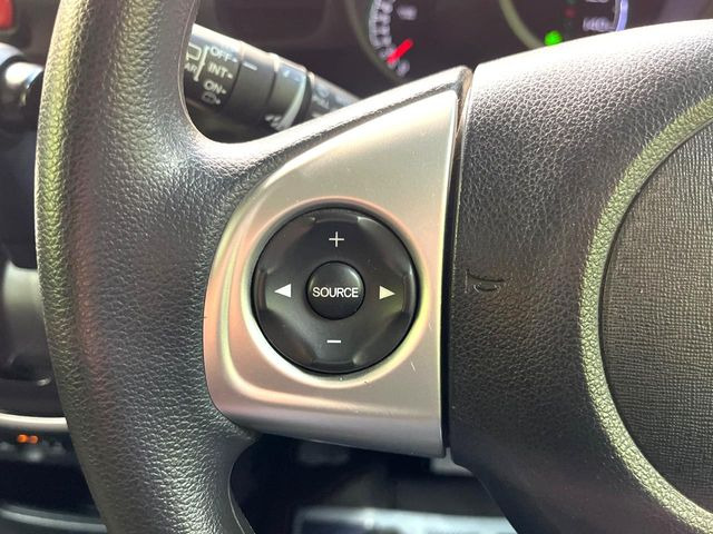 �y�X�e�A�����O�X�C�b�`�z�^�]���A�O������ڐ������炷���ƂȂ��A�I�[�f�B�I���̑��삪�\�ȕ֗��@�\!���S&���K�ȃh���C�u�����o���Ă���܂���