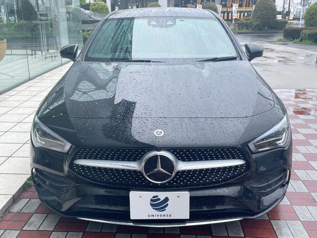 高透明度のガラス皮膜で撥水はもちろん、上質なツヤ・光沢を実現。紫外線や酸性雨から大切な愛車を保護し、色あせ・劣化を防止。「弾スプラッシュコート」、「弾プリミッサコート」からお選びいただけます。