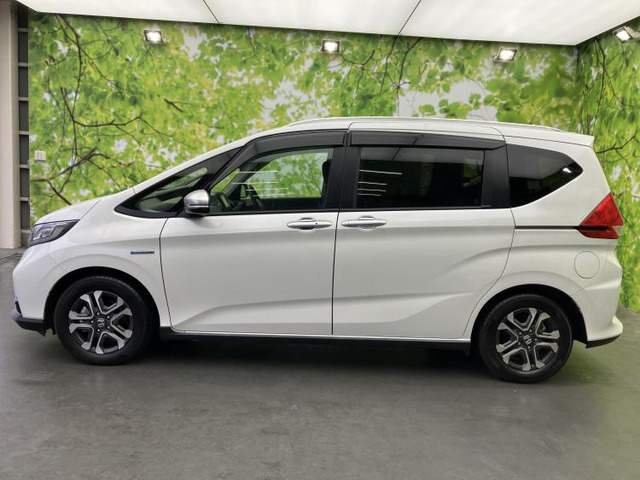 フリード+1.5 ハイブリッド クロスター ホンダセンシング