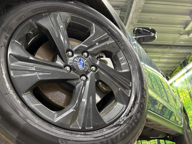 �y����17�C���`�A���~�z�C�[���z�O�ςɃ}�b�`���������A���~�z�C�[���𑕒����Ă���܂��B�e��ЊO�A���~�z�C�[����A�X�^�b�h���X�^�C�����戵�����Ă���܂��B���񂲑��k����������