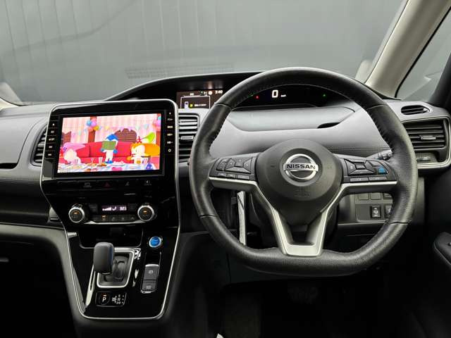 セレナ1.2 e-POWER ハイウェイスターV