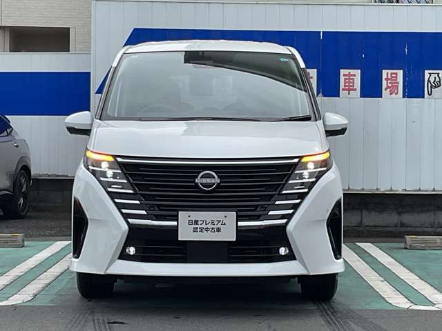 セレナ1.4 e-4ORCE ハイウェイスターV 4WD