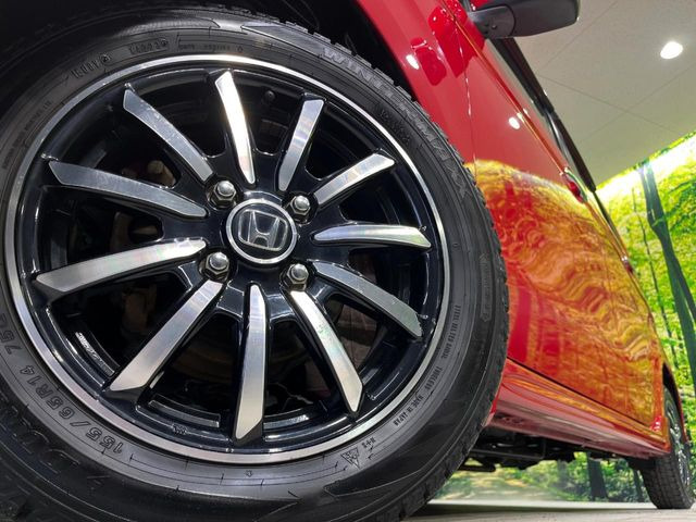 �y����14�C���`�A���~�z�C�[���z�O�ςɃ}�b�`���������A���~�z�C�[���𑕒����Ă���܂��B�e��ЊO�A���~�z�C�[����A�X�^�b�h���X�^�C�����戵�����Ă���܂��B���񂲑��k����������