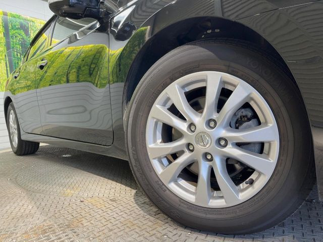 �y����16�C���`�A���~�z�C�[���z�O�ςɃ}�b�`���������A���~�z�C�[���𑕒����Ă���܂��B�e��ЊO�A���~�z�C�[����A�X�^�b�h���X�^�C�����戵�����Ă���܂��B���񂲑��k����������