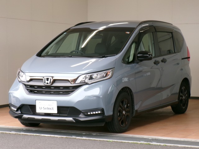 フリード+1.5 ハイブリッド クロスター ブラックスタイル