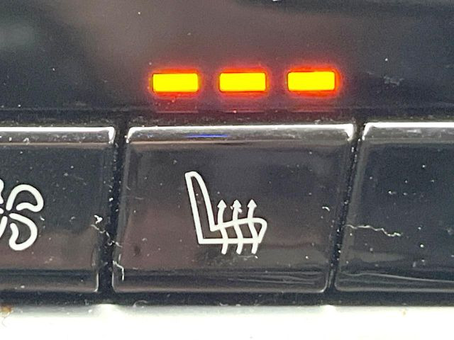 ���t�����g�V�[�g�q�[�e�B���O:�^�]�ȁE����ȋ��ɎO�i�K�Œ��߂��\�ȃV�[�g�q�[�^�[�𑕔����Ă���܂��B�G�߂��킸���K�ɂ��g�p���������܂��B