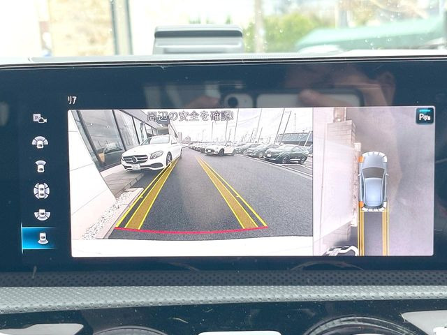 ���p�m���~�b�N�r���[���j�^�[:��p�̃J�����ɂ��A�ォ�猩���낵���悤�Ȏ��_��360�x�N���}�̎��͂��m�F���邱�Ƃ��ł��܂������p�������m�F���₷���A�����ꏊ�ł̐؂�Ԃ��⒓�Ԃ��X���[�Y�ɍs���܂��B