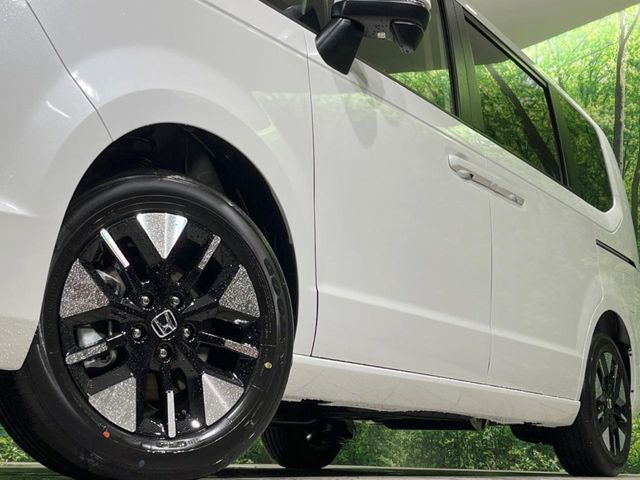 �y�����A���~�z�C�[���z�O�ςɃ}�b�`���������A���~�z�C�[���𑕒����Ă���܂��B�e��ЊO�A���~�z�C�[����A�X�^�b�h���X�^�C�����戵�����Ă���܂��B���񂲑��k����������
