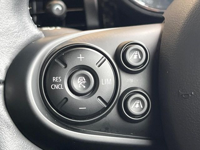 �����[�_�[�N���[�Y�R���g���[��:�O�̎ԂƂ̎Ԋԋ��������ɂƂ�A��葬�x�Ŏ������s���Ă���鎟����̃N���[�Y�R���g���[��!��ɍ������H�⎩���Ԑ�p���H�Ŏg�p����֗��ȋ@�\�ł�!