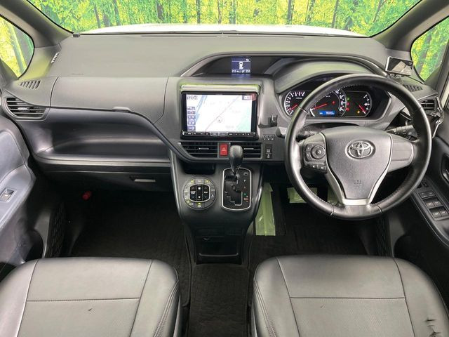 ヴォクシー2.0 ZS