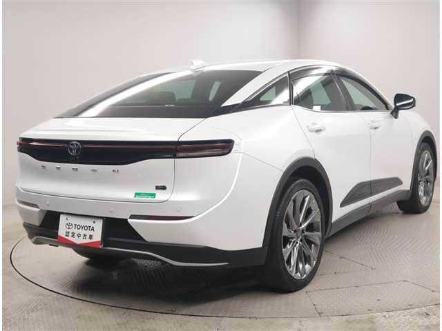 クラウンクロスオーバー2.5 G アドバンスト レザー パッケージ E-Four 4WD