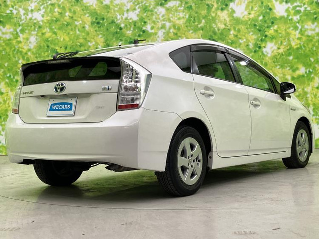 プリウス1.8 S LEDエディション