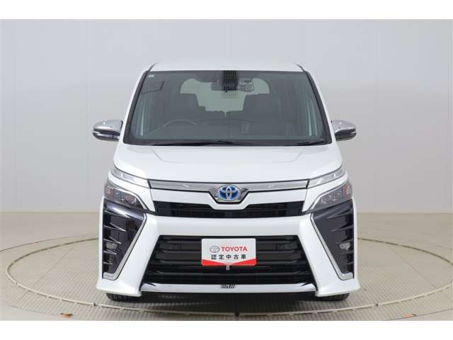 ヴォクシー1.8 ハイブリッド ZS 煌III