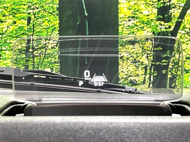 �y�w�b�h�A�b�v�f�B�X�v���C�z���݂̑��x�⑖�s�����f�W�^���\���ŉ^�]�ȑO���̃K���X�ɓ��e!�^�]���A�ڐ������炳���K�v�ȏ����m�F�ł���̂łƂ��Ă��֗��ň��S!