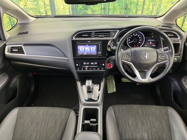 シャトル1.5 ハイブリッド X ホンダセンシング