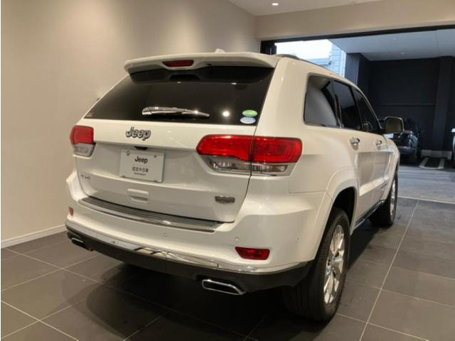 グランドチェロキーサミット 4WD
