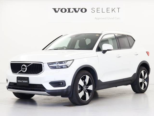 XC40B4 モメンタム