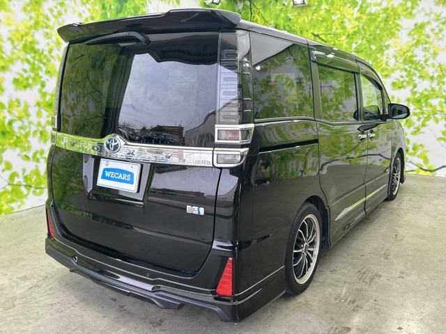 ヴォクシー1.8 ハイブリッド ZS 煌II