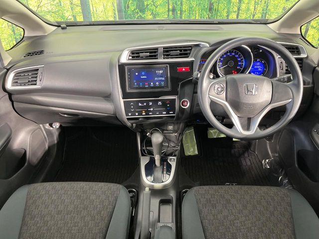 フィット1.3 13G Fパッケージ コンフォートエディション