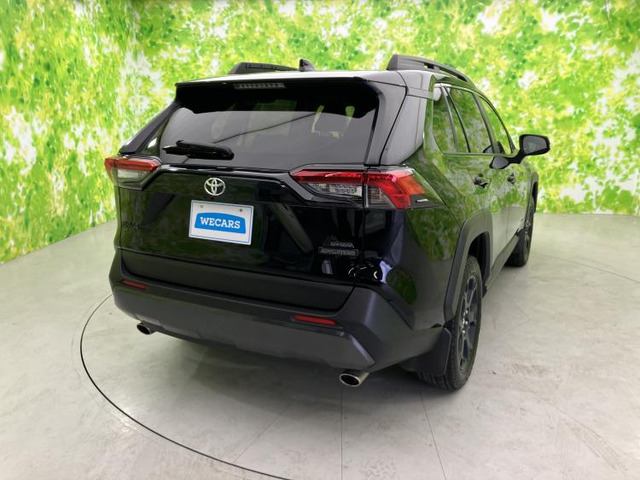 RAV42.0 アドベンチャー オフロードパッケージ 4WD
