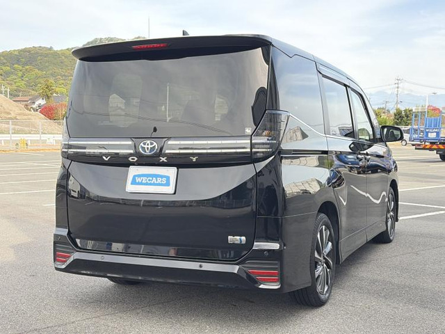 ヴォクシー1.8 ハイブリッド S-Z